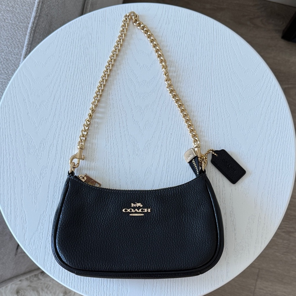 Coach Black Leather Shoulder Bag with Gold Chain